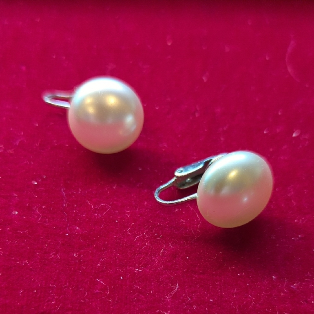 Elegant Pearl Clip-On Earrings